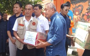 Saan Mustopa Salurkan Bantuan untuk Warga Terdampak Bencana di Cianjur Selatan