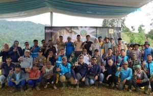 Awali Tahun Baru, PLN UIP JBT Tanam Pohon di Kabupaten Sumedang