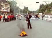 Aliansi BEM Purwakarta Gelar Aksi Indonesia Gelap, Tolak Kebijakan Anti Rakyat