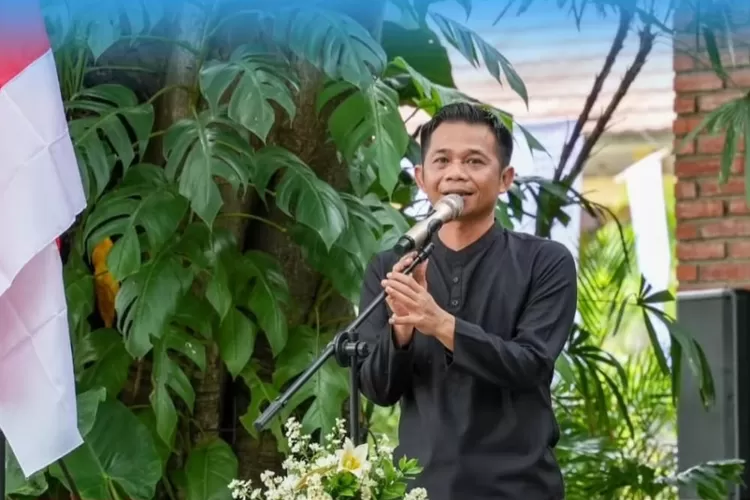 Bupati Purwakarta terpilih, Saepul Bahri Binzein yang akrab disapa Om Zein (Foto: Net)