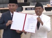 Dedi Mulyadi Resmi Gantikan Bey Machmudin sebagai Gubernur Jawa Barat