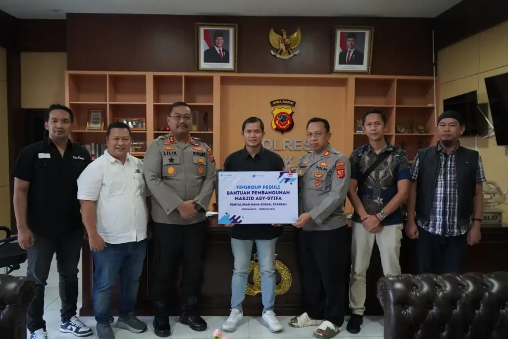Salurkan Dana Sosial Syariah, FIF Ikut Bangun Masjid Asy-Syifa Polres Purwakarta