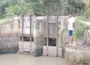 Pintu Air Sungai Rambung Belasan Tahun Rusak, Pemukiman Warga Terancam Diterjang Banjir