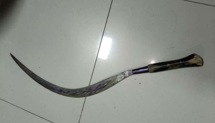 Polisi Amankan Pelajar SMP di Purwakarta yang Jual Sajam di Medsos
