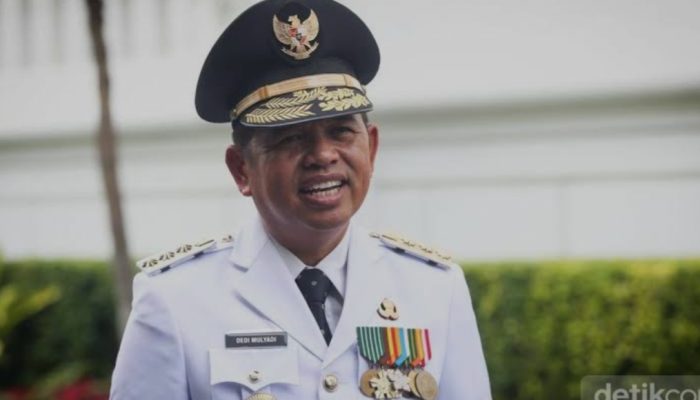 Hari Pertama Kerja Usai Dilantik Jadi Gubernur Jabar, Dedi Mulyadi Langsung Copot Kepala SMAN 6 Depok