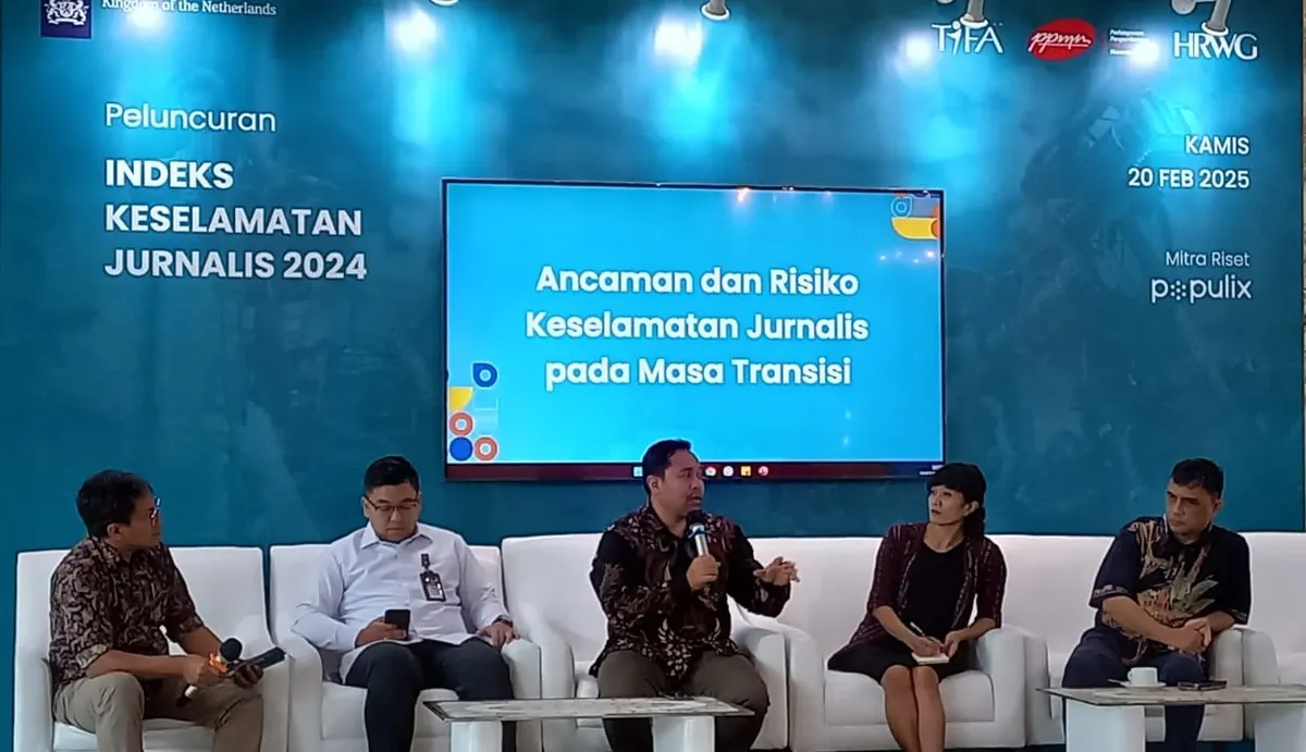 Ketua Umum AMSI Wahyu Dhyatmika saat memaparkan riset keselamatan jurnalis (Foto: Ist)