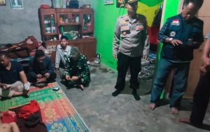 Seorang Pemuda di Purwakarta Ditemukan Tewas Tergantung di Pohon