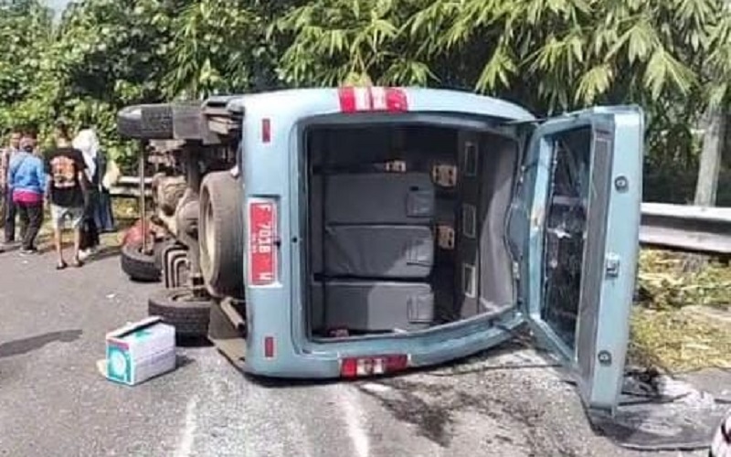 Bus Rombongan Mahasiswa Unsur Cianjur Terguling di Sukabumi, 13 Orang Terluka