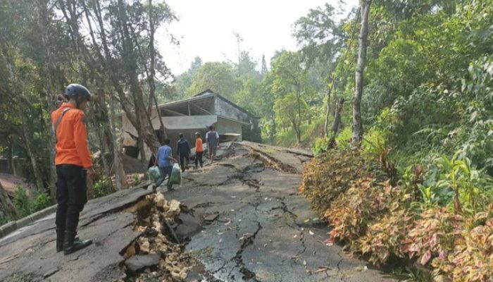168 Warga Bojong Koneng Terpaksa Mengungsi, Relokasi Jadi Opsi