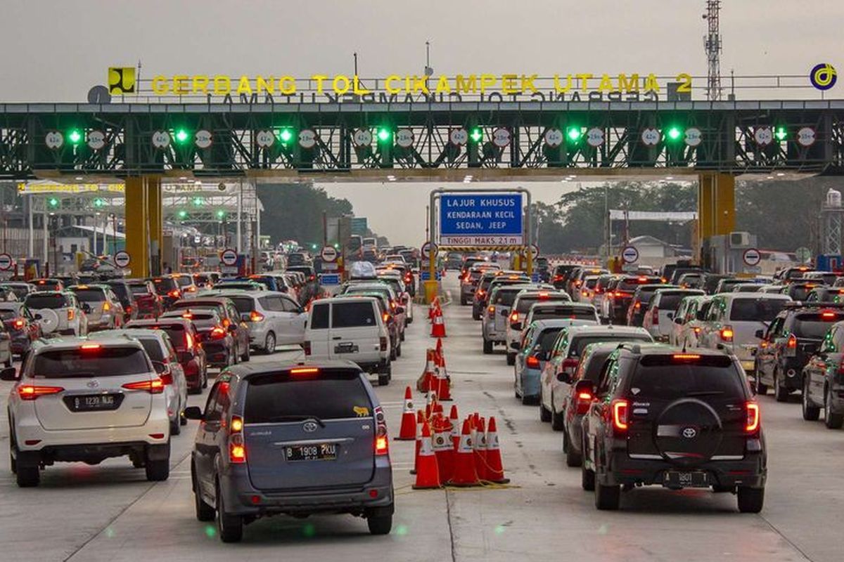 Jalan Tol Japek