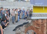 Tinjau Korban Banjir Bekasi, Erwan Setiawan Pastikan Penanganan Optimal