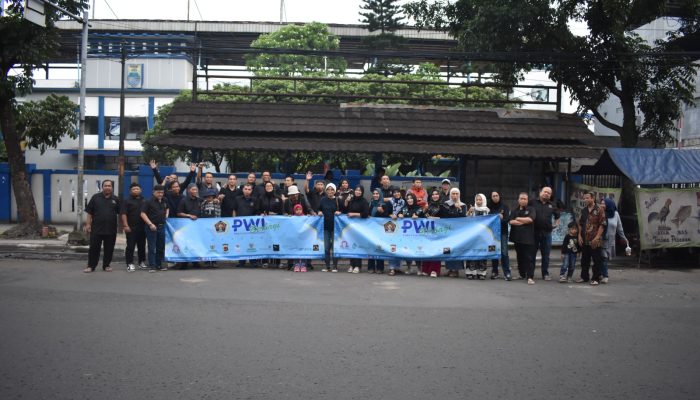 Tradisi Penuh Makna: PWI Kota Bandung Menyemai Ukhuwah, Lewat Berbagi Takjil
