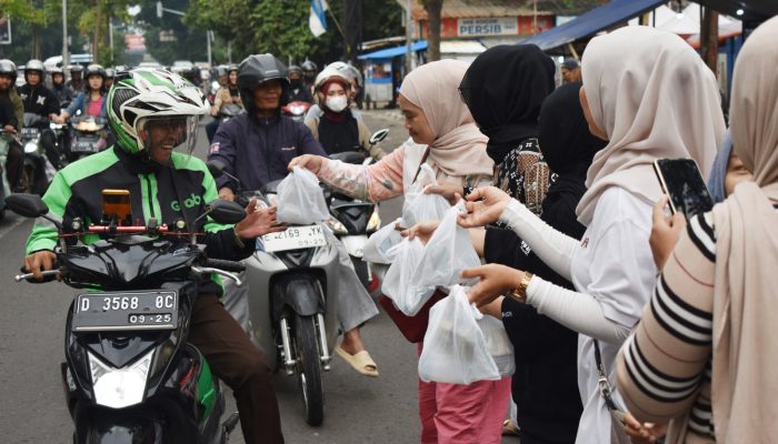 Kesempatan Berbuat Baik! Yuk, Berdonasi untuk Takjil Gratis Bersama Pokja PWI Bandung
