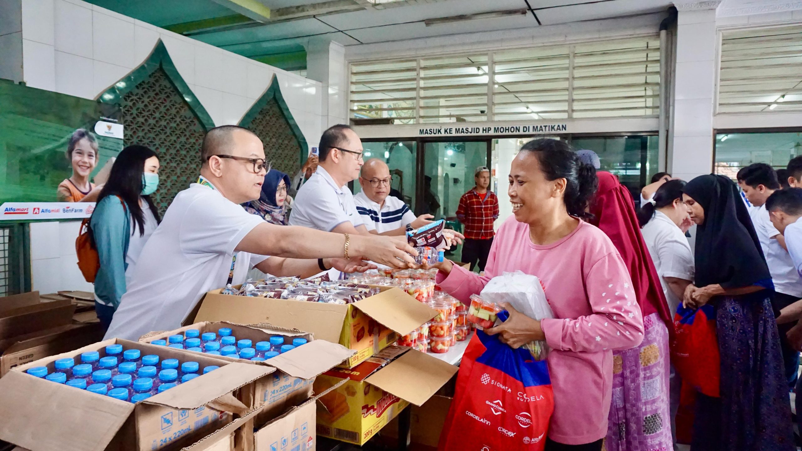 26 Tahun Berbagi, Alfaland Group Bersama Baznas Bantu Keluarga Terdampak Bencana