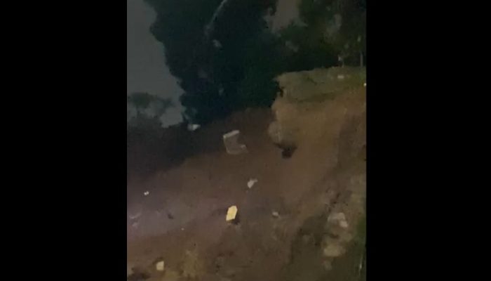 Longsor di TPU Cileunyi, Dua Makam Terbawa Arus
