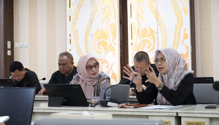 Sekretariat DPRD Jabar Terima Kunjungan Kerja DPRD Cirebon, Bahas Reses dan Pajak