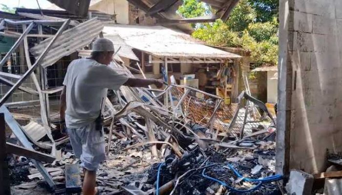 Bengkel Motor di Jatiluhur Ludes Terbakar, Kerugian Ditaksir Capai Ratusan Juta