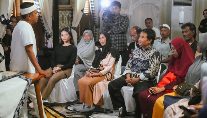Dedi Mulyadi Tanggapi Aspirasi Warga Terdampak Proyek Pelebaran Sungai di Cikarang