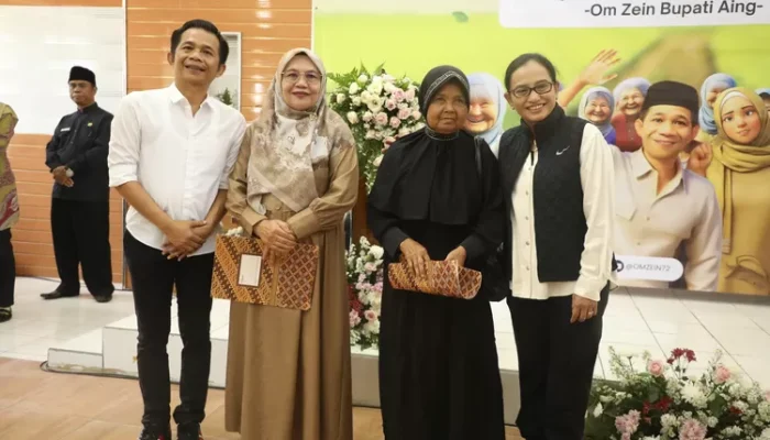 Dedi Mulyadi Ulang Tahun, Om Zein Kasih Kado 1000 Ibu Asuh di Purwakarta