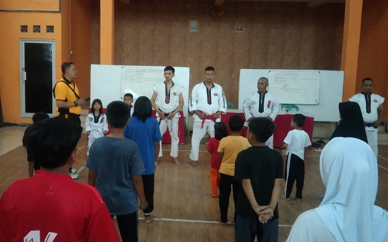 Tarung Derajat