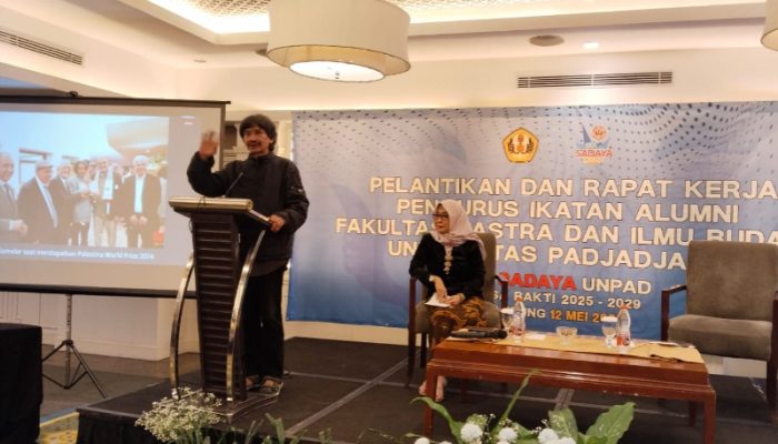 Orasi Budaya Ika Sadaya Unpad, Hikmat Gumelar: Kita Punya Kementrian Kebudayaan, Tapi Tidak Ada Dirjen Sastra