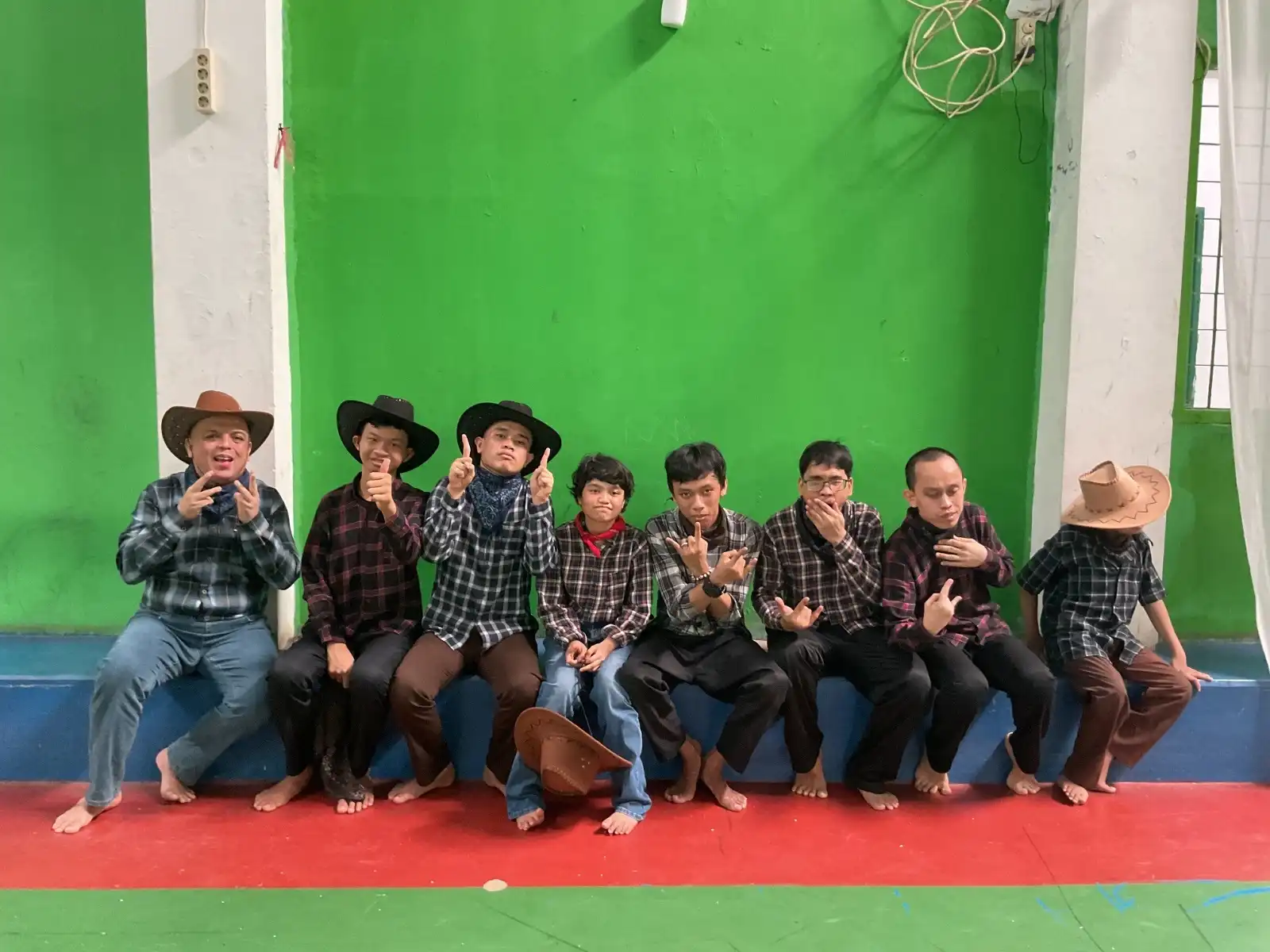 Anak-anak SLB BCD Nusantara yang unggul di bidang musik (Dokumen Pribadi_Rio Ferdinand)