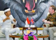 Dedi Mulyadi Gaet Inggris, Bahas Transportasi Rel hingga Penataan Pesisir