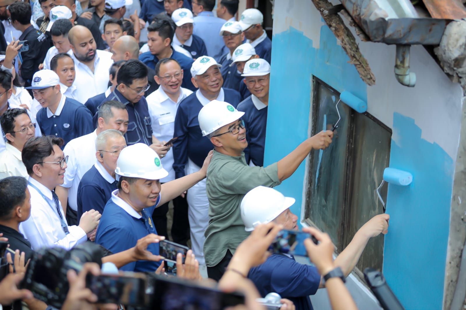 Terobosan Mengejutkan! 500 Rumah Kumuh di Bandung Direnovasi Tanpa Dana APBD/APBN