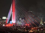 Kronologi Bobotoh Terjatuh dari Flyover Pasupati Saat Perayaan Kemenangan Persib