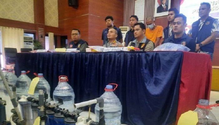 Polres Metro Bekasi Ungkap Pemalsuan Galon Le Minerale, Produksi dari Air Tanah Tercemar