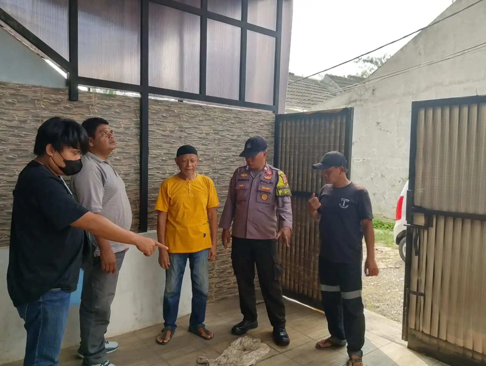 Motor warga dicuri di Jatiluhur, Polres Purwakarta dan Polsek Jatiluhur bertindak cepat lakukan olah TKP dan buru pelaku pencurian.