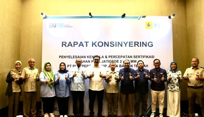 PLN dan BPN Percepat Sertifikasi Lahan PLTA Jatigede 110 MW, 64 Sertifikat Tanah Diserahkan