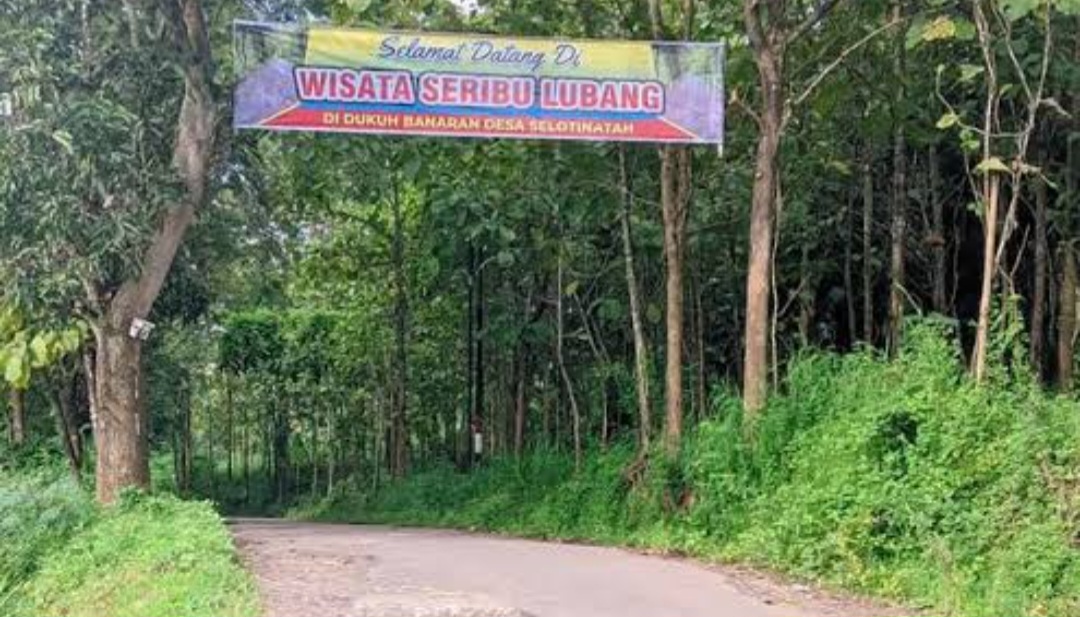 Desa Selotinatah Magetan