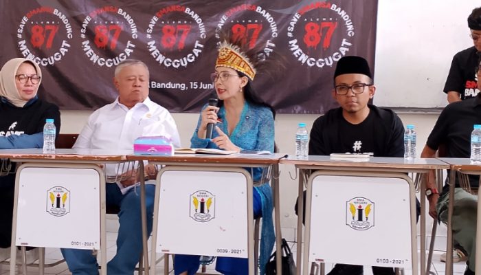 87 Menggugat untuk SMANSA! Rieke Diah Pitaloka: Kalau Negara Kalah, Pendidikan Terancam