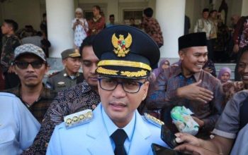 Bupati Tasikmalaya Cecep Nurul Yakin