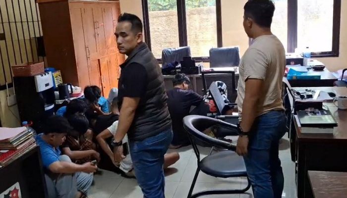 Polres Purwakarta Tangkap 12 Anggota Geng Motor Brutal Usai Viral di Medsos