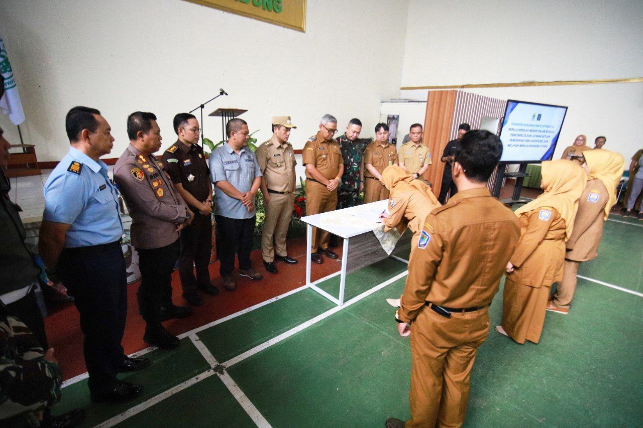 SIAGA SPMB 2025! Kepala Sekolah di Kota Bandung Teken Pakta Integritas, Perang Melawan Kecurangan Dimulai