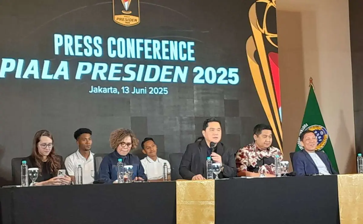 Piala Presiden 2025 digelar! Oxford United & Port FC siap tantang Arema, Persib, dan Dewa United di laga pembuka 6 Juli.