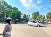 Senyum Ramah Polwan Purwakarta Bikin Meleleh: Wujudkan Polri Humanis