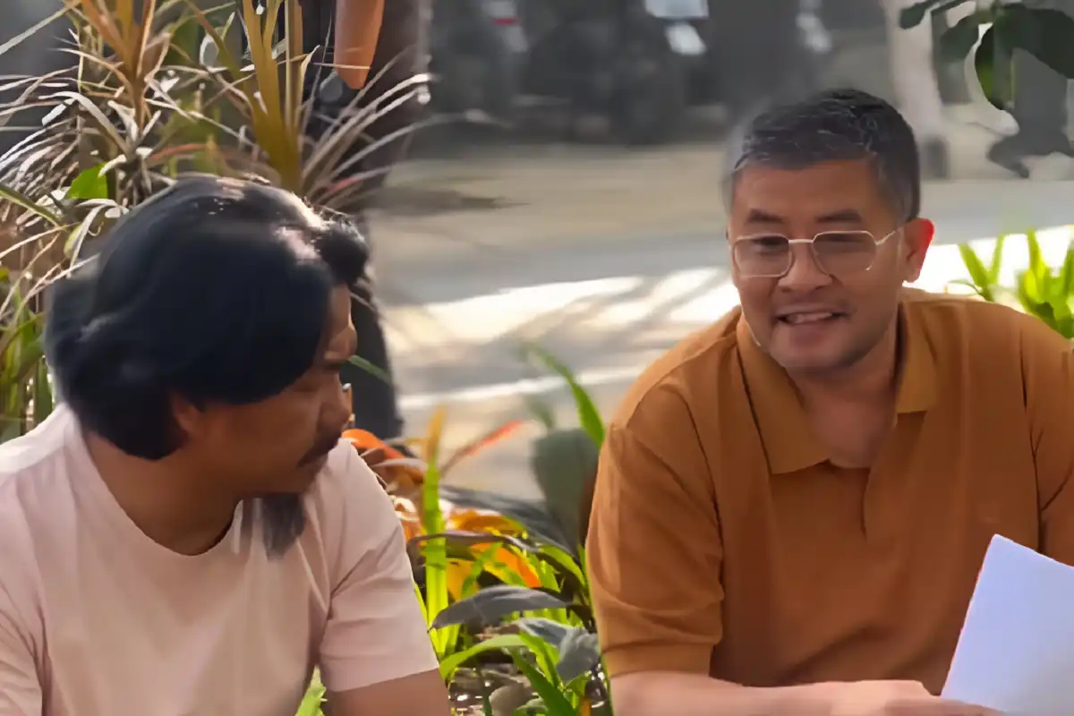 Wagub Jabar Erwan Setiawan debut akting di sinetron Preman Pensiun sebagai Sanusi penjual kopi untuk dukung industri film Jabar