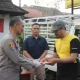 Kapolsek Campaka menyerahkan mobil pickup Subang yang hilang dan berhasil ditemukan kepada pemiliknya di Purwakarta.