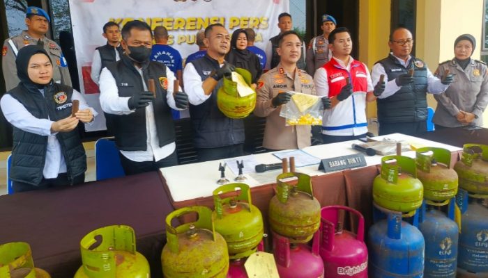 Terbongkar! Sindikat Oplosan LPG di Purwakarta Raup Rp69 Juta dari Tabung Subsidi