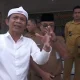Bupati Purwakarta Om Zein menyoroti absennya kepala dinas dalam kegiatan pelayanan publik di desa Neglasari Kecamatan Darangdan Kabupaten Purwakarta