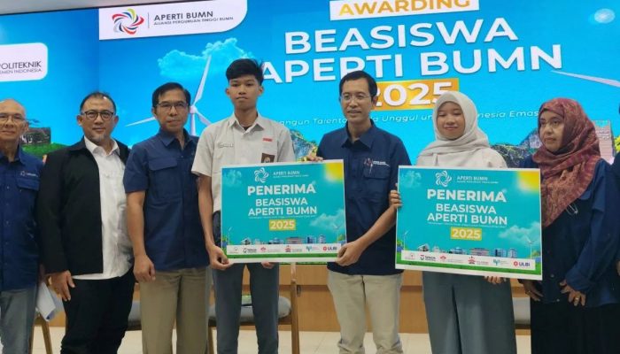 ULBI Serahkan 55 Beasiswa APERTI BUMN 2025, Bukti Nyata Komitmen untuk Talenta Muda