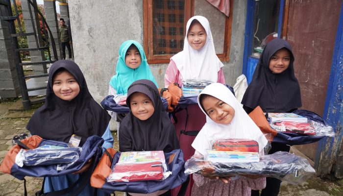 BAZNAS Jabar Tebar Cinta di 10 Muharram: Senyum Yatim Menggema di Pangalengan