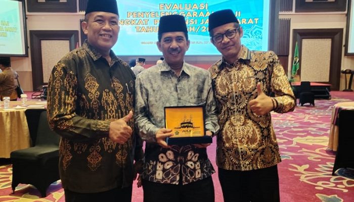 Kemenag Purwakarta Raih Penghargaan Dokumen Haji Terbaik se-Jawa Barat Tahun 2025