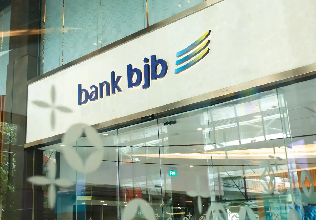 Gedung Bank BJB pusat tetap beroperasi normal meski terjadi pembobolan dana di cabang Soreang.
