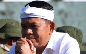 Gubernur Jawa Barat Dedi Mulyadi menyampaikan permintaan maaf atas insiden pesta pernikahan anaknya di Garut.