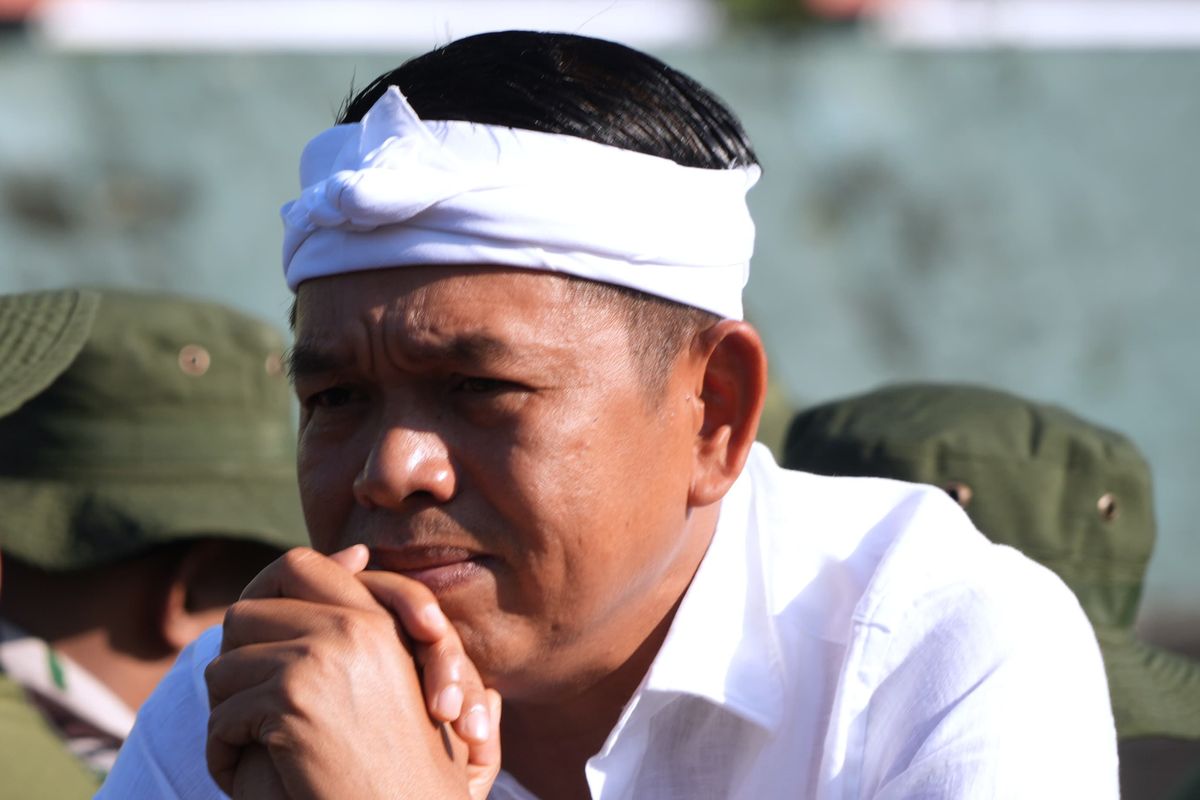 Gubernur Jawa Barat Dedi Mulyadi menyampaikan permintaan maaf atas insiden pesta pernikahan anaknya di Garut.