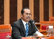 Banyak Anak SMP Belum Bisa Baca, DPR RI Khawatir Bukan Indonesia Emas Tapi Cemas
